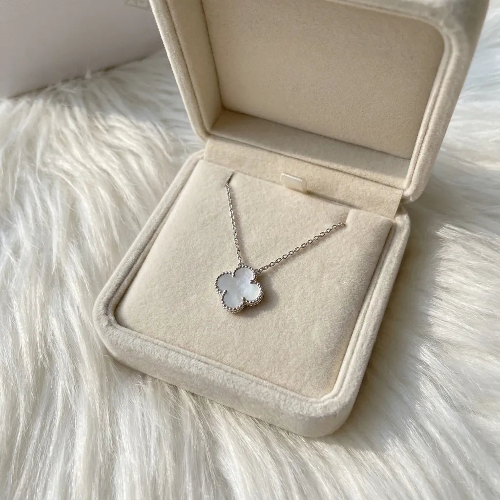 Alhambra Classic Clover Necklace