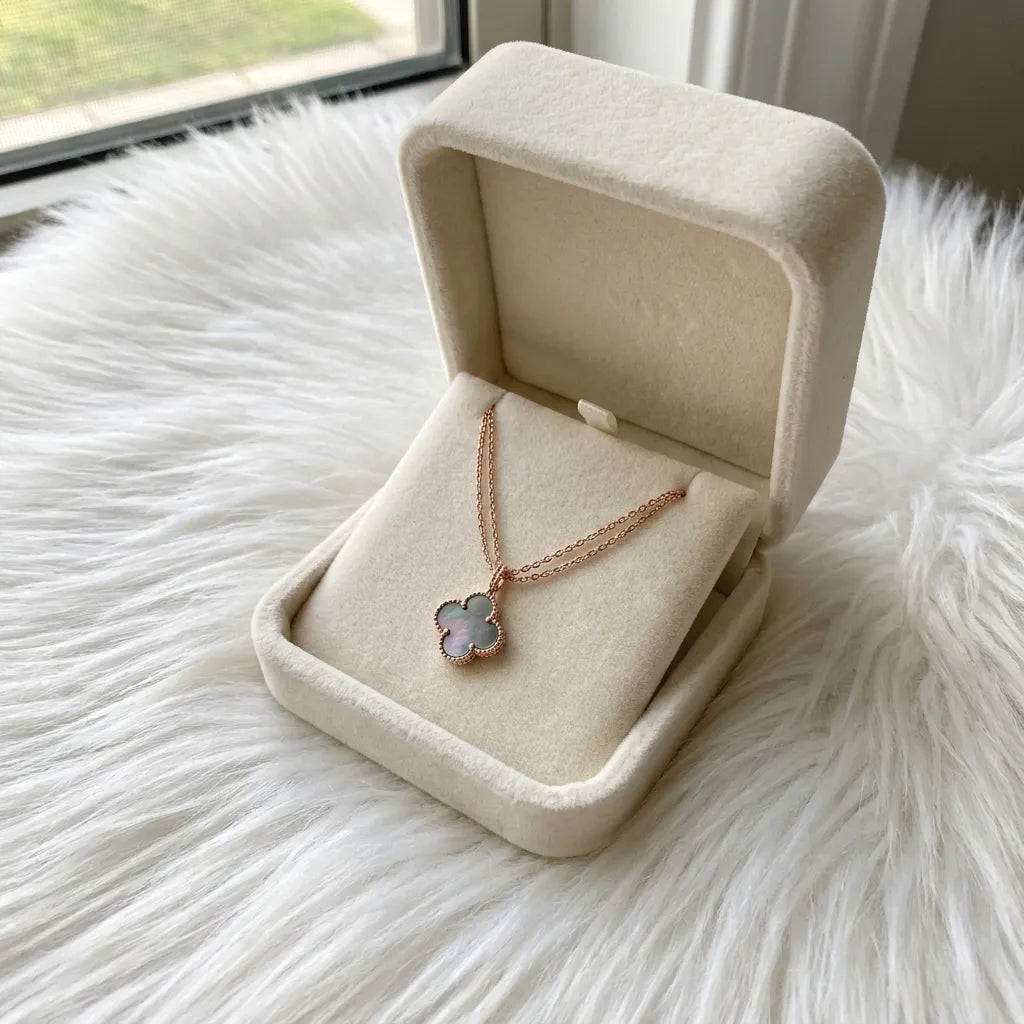 Alhambra Midnight Clover Pendant Necklace