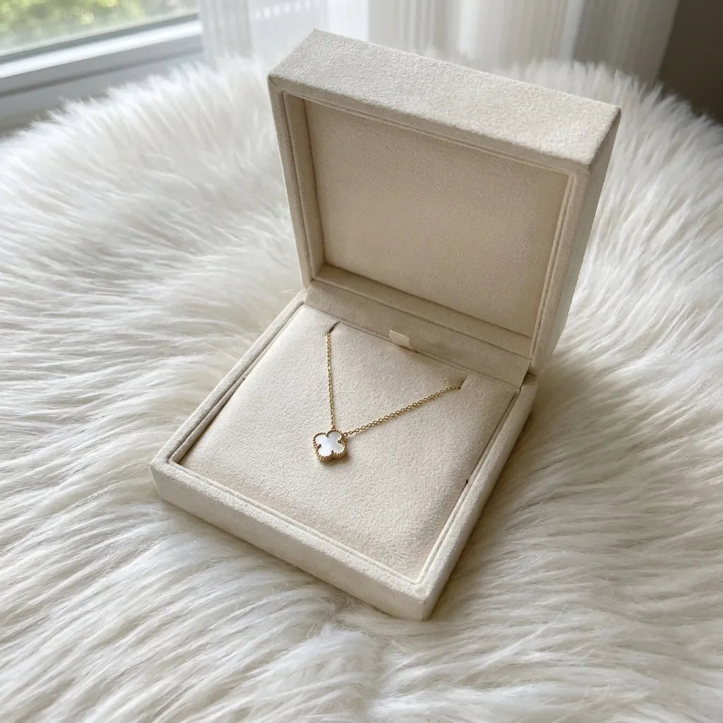 Alhambra Petite Clover Drop Necklace