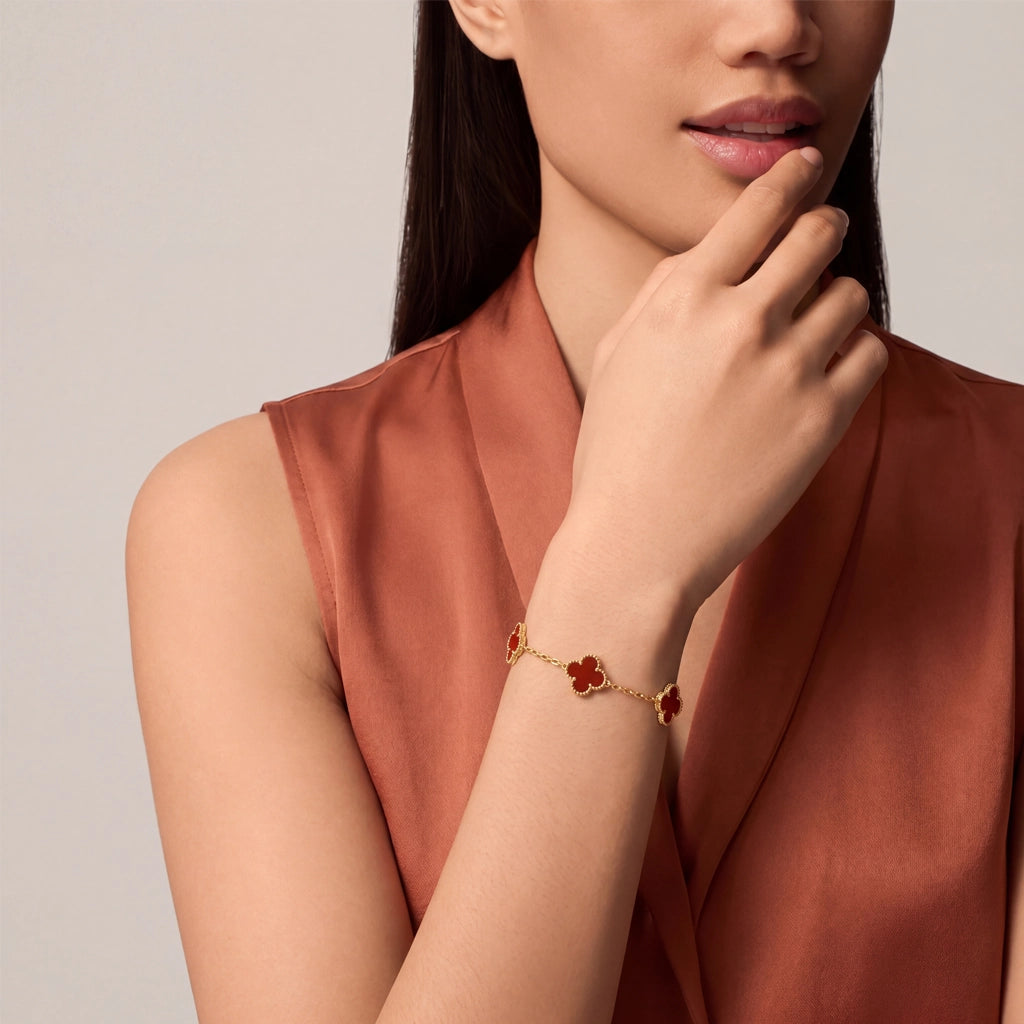 Alhambra Carnelian Clover Bracelet