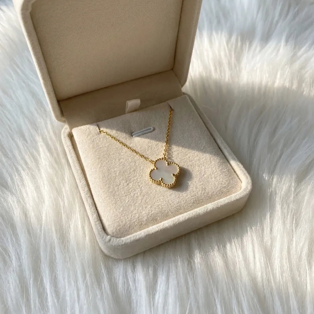 Alhambra Floral Charm Pendant Necklace