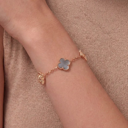Alhambra Pavé Station Bracelet