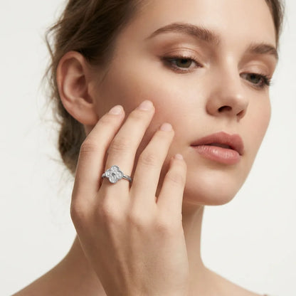 Alhambra Petite Clover Textured Ring