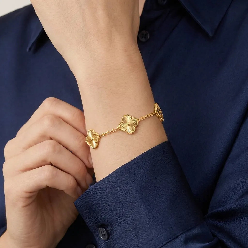 Alhambra Style Fluted Clover Chain Bracelet