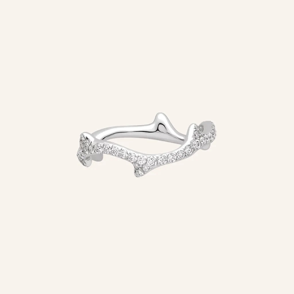 Bois Scalloped Quatrefoil Outline Ring