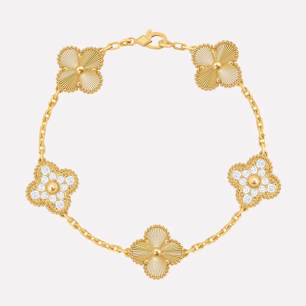 Clover Motif Chain Bracelet