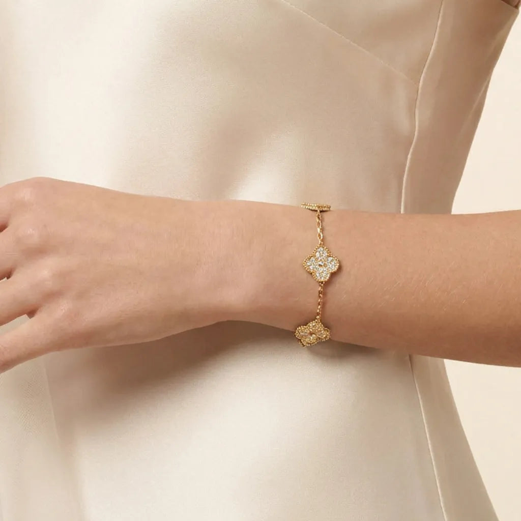 Clover Motif Chain Bracelet