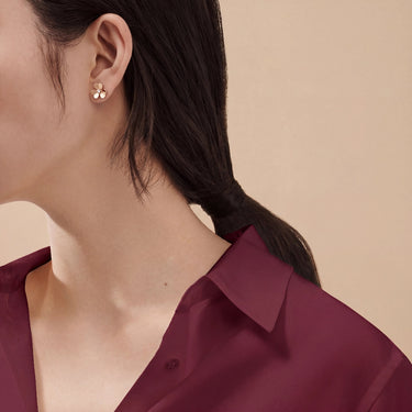 Frivole Rose Polished Flower Stud Earrings