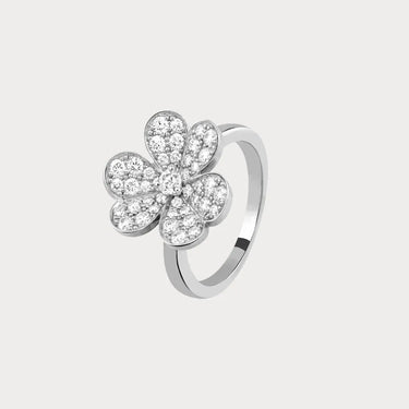Frivole White Sparkle Flower Ring