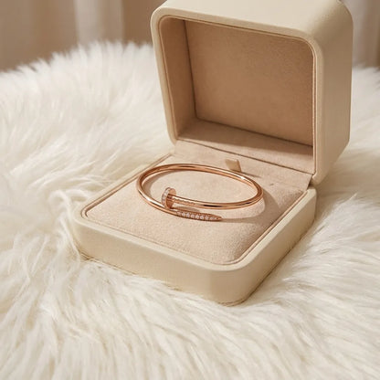 Juste un Clou Crystal Nail Bracelet