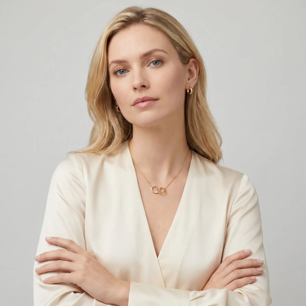 Love Interlocking Band Necklace
