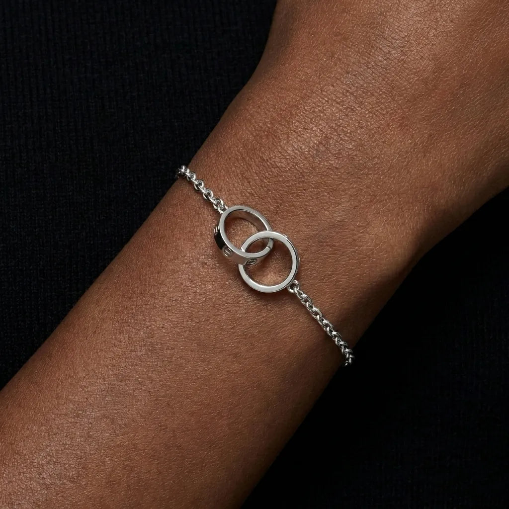 Love Linked Circle Chain Bracelet