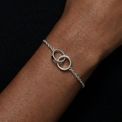 Love Linked Circle Chain Bracelet