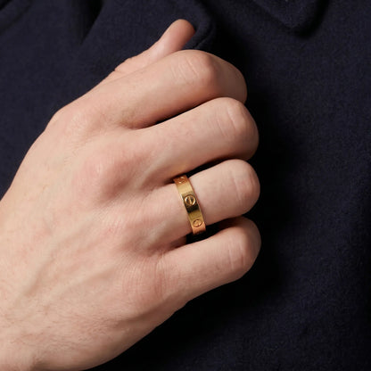Love Screw Motif Band Ring