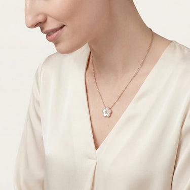 Lucky Flower Motif Necklace