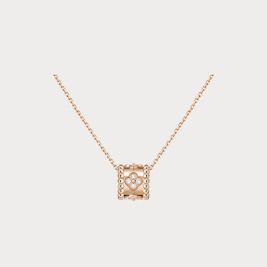 Perlée Clover Pendant Necklace