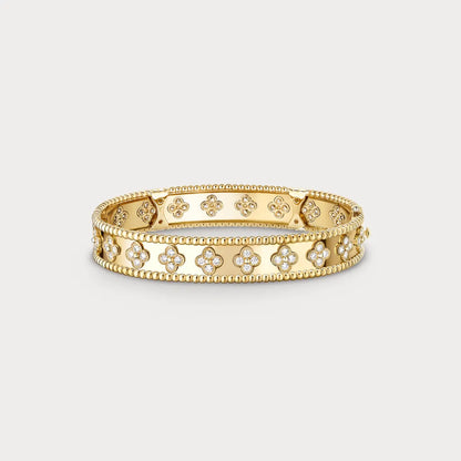 Perlée Clover Pavé Bangle Bracelet