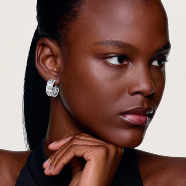 Perlée White Clover Hoop Earrings