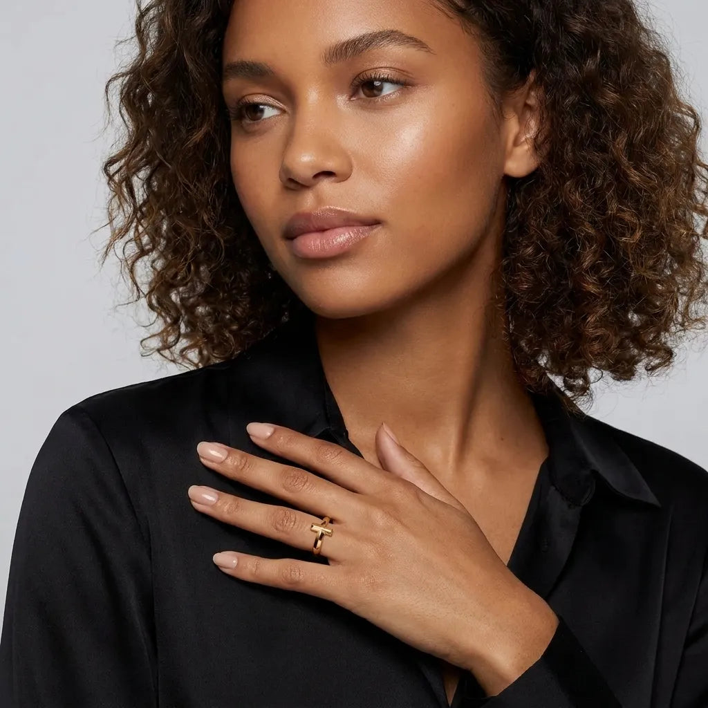 T Linear Bar Detail Ring