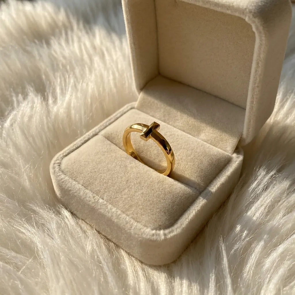 T Linear Bar Detail Ring
