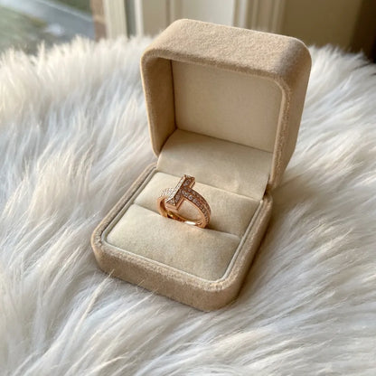 T Vertical Bridge Accent Ring